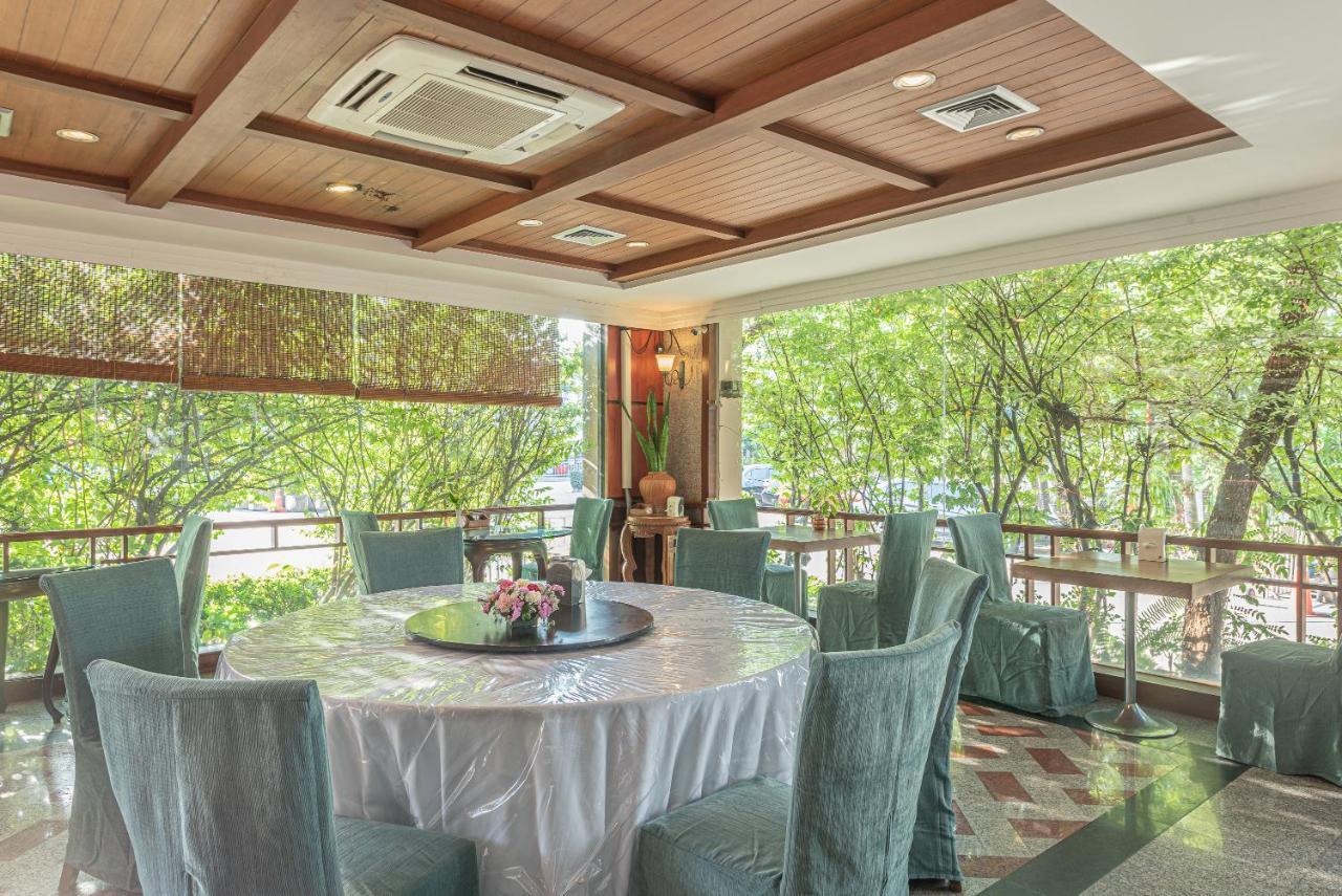 Nonthaburi Palace Hotel Exterior foto
